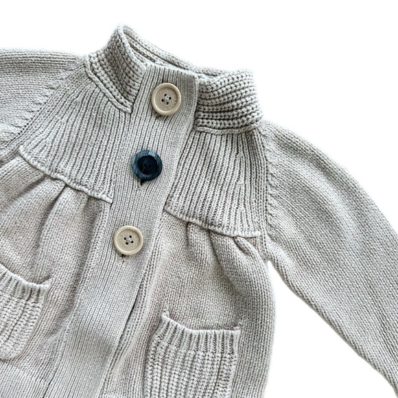 Oshkosh 9 Month Girls Beige Knit Button Sweater Cardigan - Picture 2 of 5